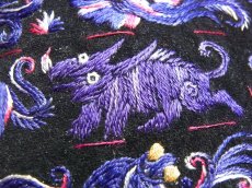 画像9: 貴州省・雲南省　苗族（ミャオ族）の刺繍古裂 old embroidery of  Miao　（別珍） (9)