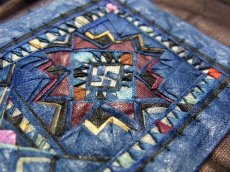 画像12: 貴州省・雲南省　苗族（ミャオ族）の刺繍古裂 old embroidery of  Miao　亮布堆繍一対 (12)