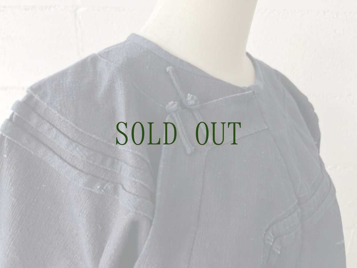 画像9: 貴州省 舟渓付近ミャオ族(Zhou xi Miao)  バイアス生地・木綿・藍染 ジャケット  (9)