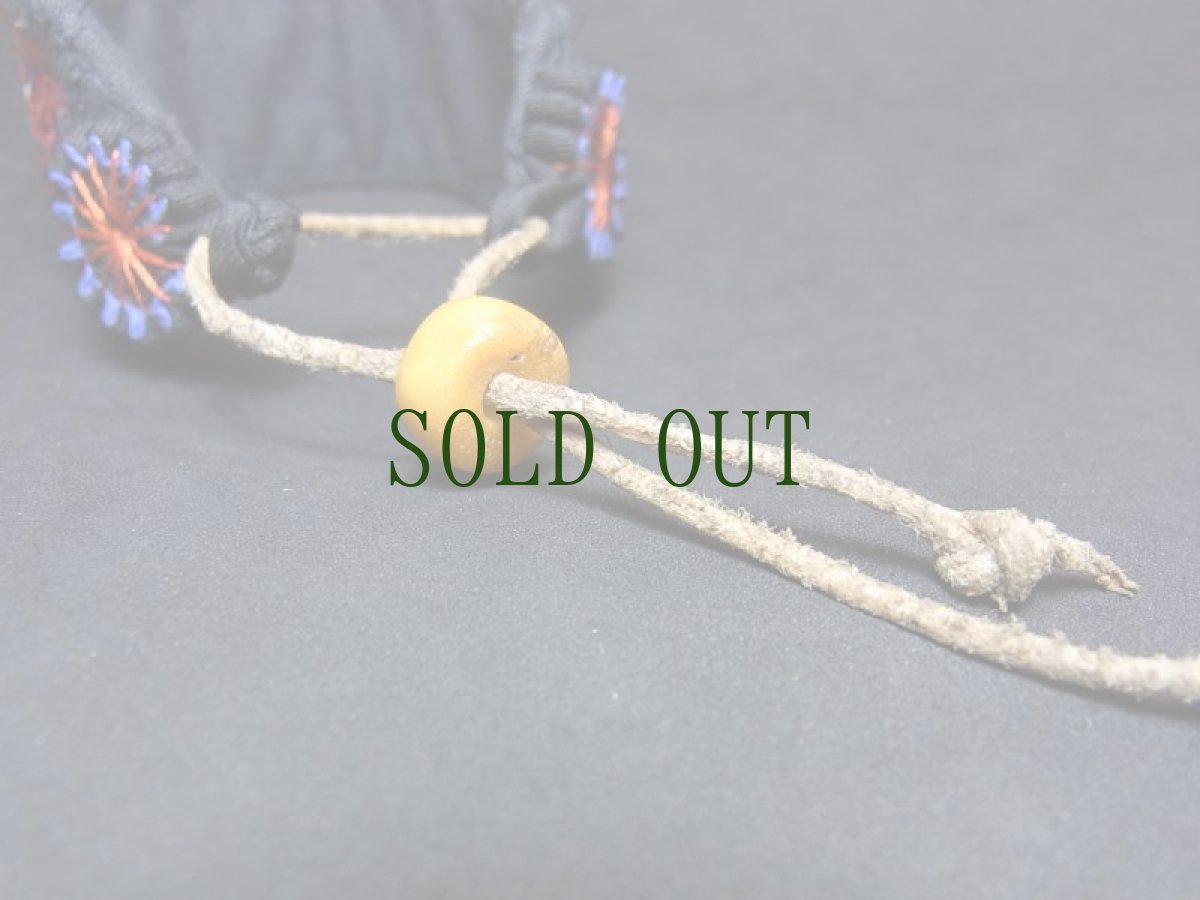 画像8: 貴州省苗族（ミャオ族）の刺繍古裂・布ブレスレット　（Miao old embroidered cloth bracelet） (8)