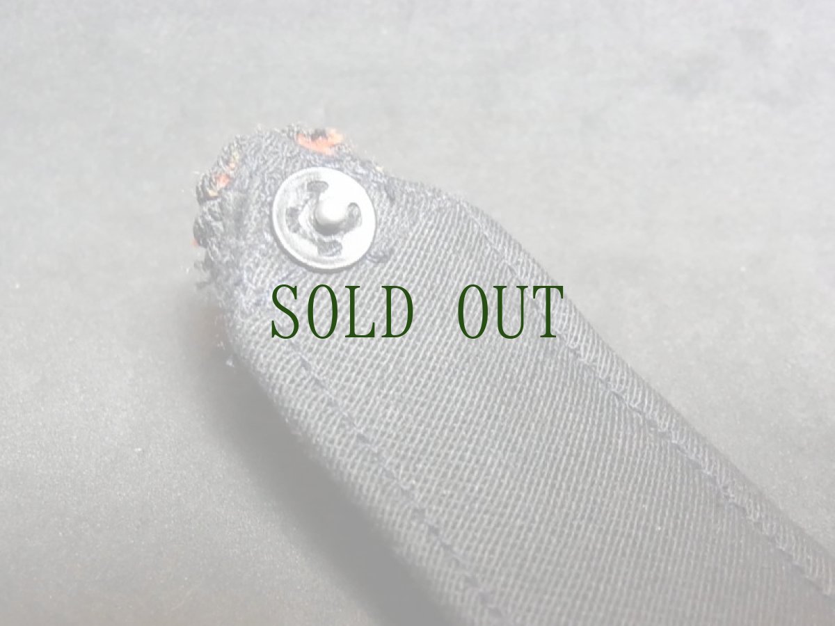 画像10: 貴州省苗族（ミャオ族）の刺繍古裂・布ブレスレット　（Miao old embroidered cloth bracelet） (10)