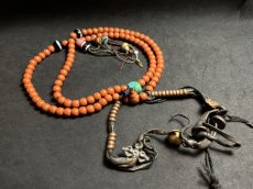 画像12: チベット・老曲扎(チュザ)珠とカウンター、薬師玉の御数珠　(TIbetan old qu zha beads  mala )　100玉 (12)