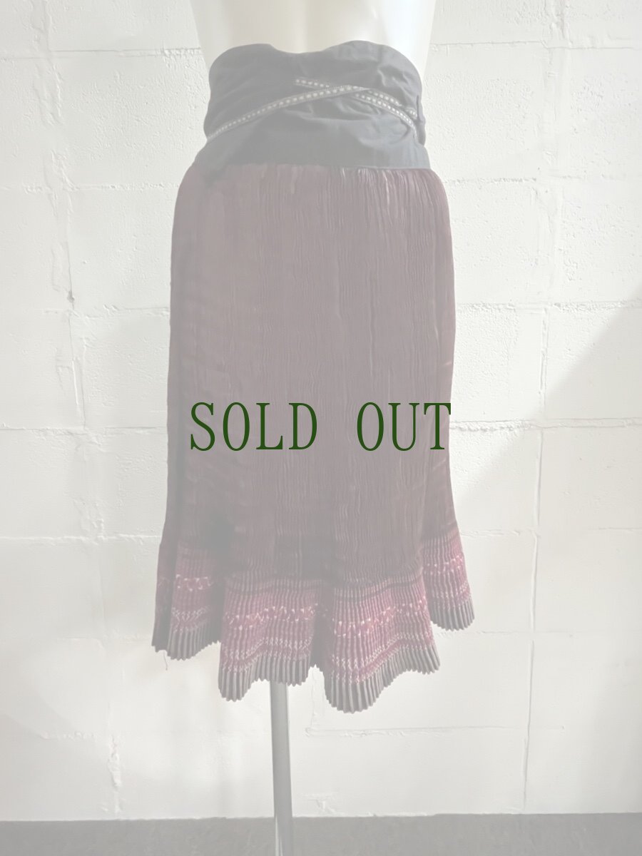 画像5: 貴州省黄平苗族(ミャオ族)　プリーツ巻きスカート（野蚕絹・草木染）ビンテージ【シルク】 (5)