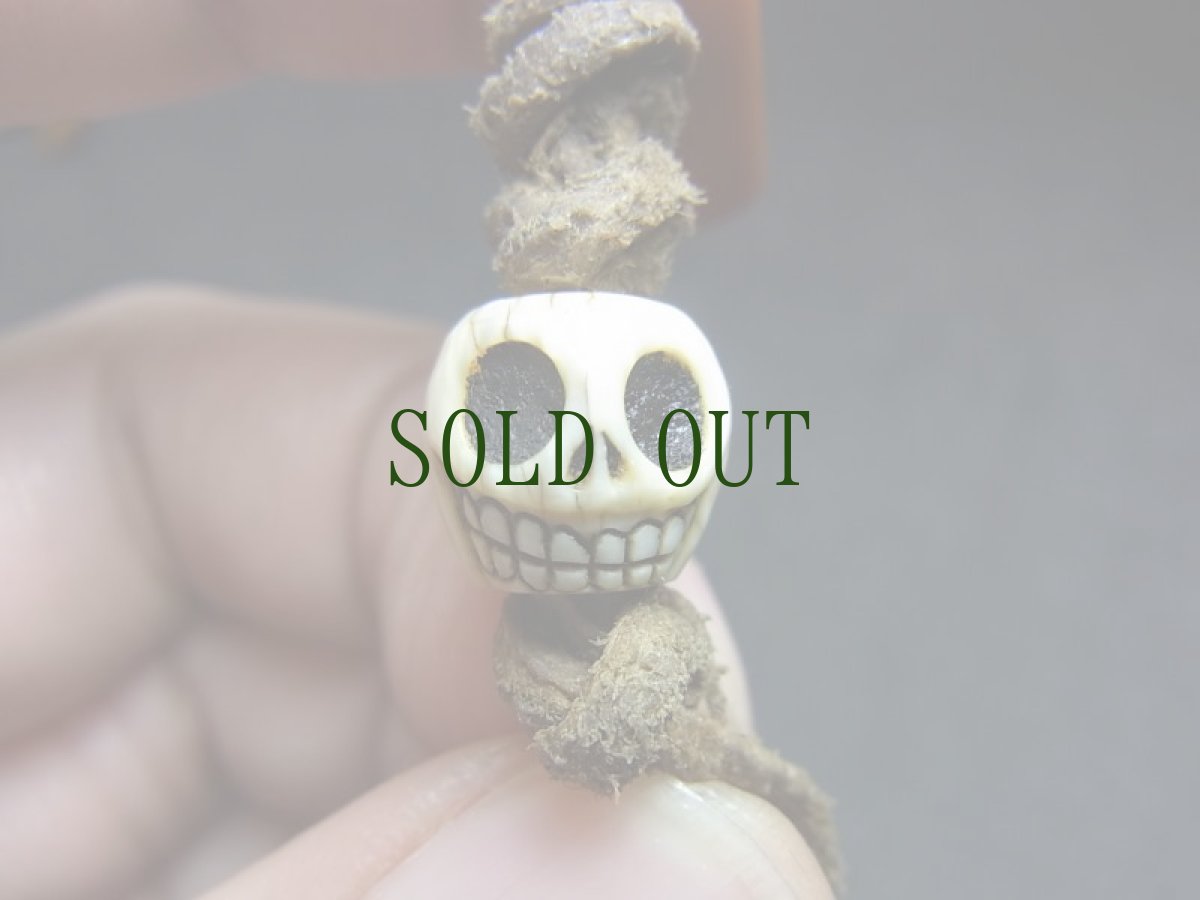 画像7: チベット密教　カンルゥ（རྐང་རུས・カンリン・カパラ ）と牙製ルンゴ（スカル）の数珠飾り（スペーサー） (7)