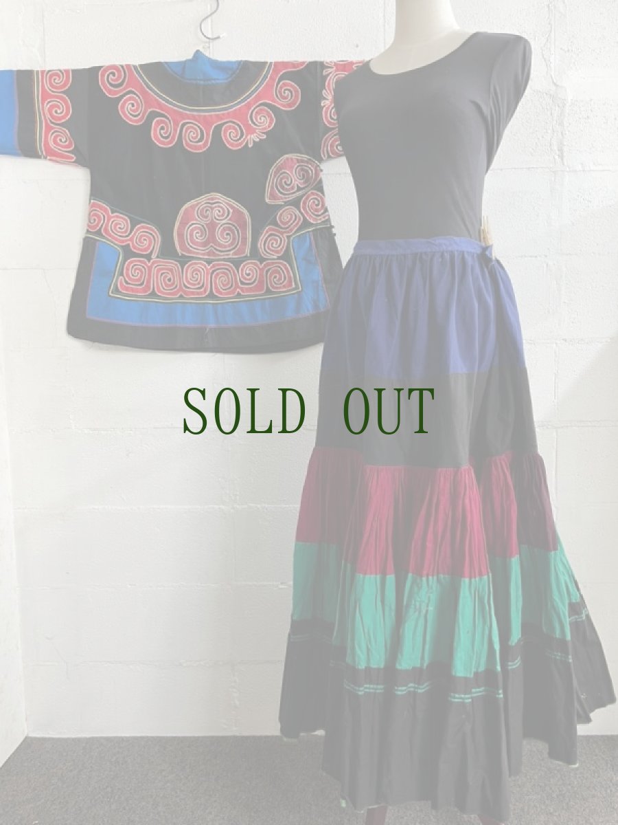 画像5: イ族・四川省大涼山彝族（si chuan liang  shan YI  traditional skirt）コットン・スカート（ビンテージ） (5)