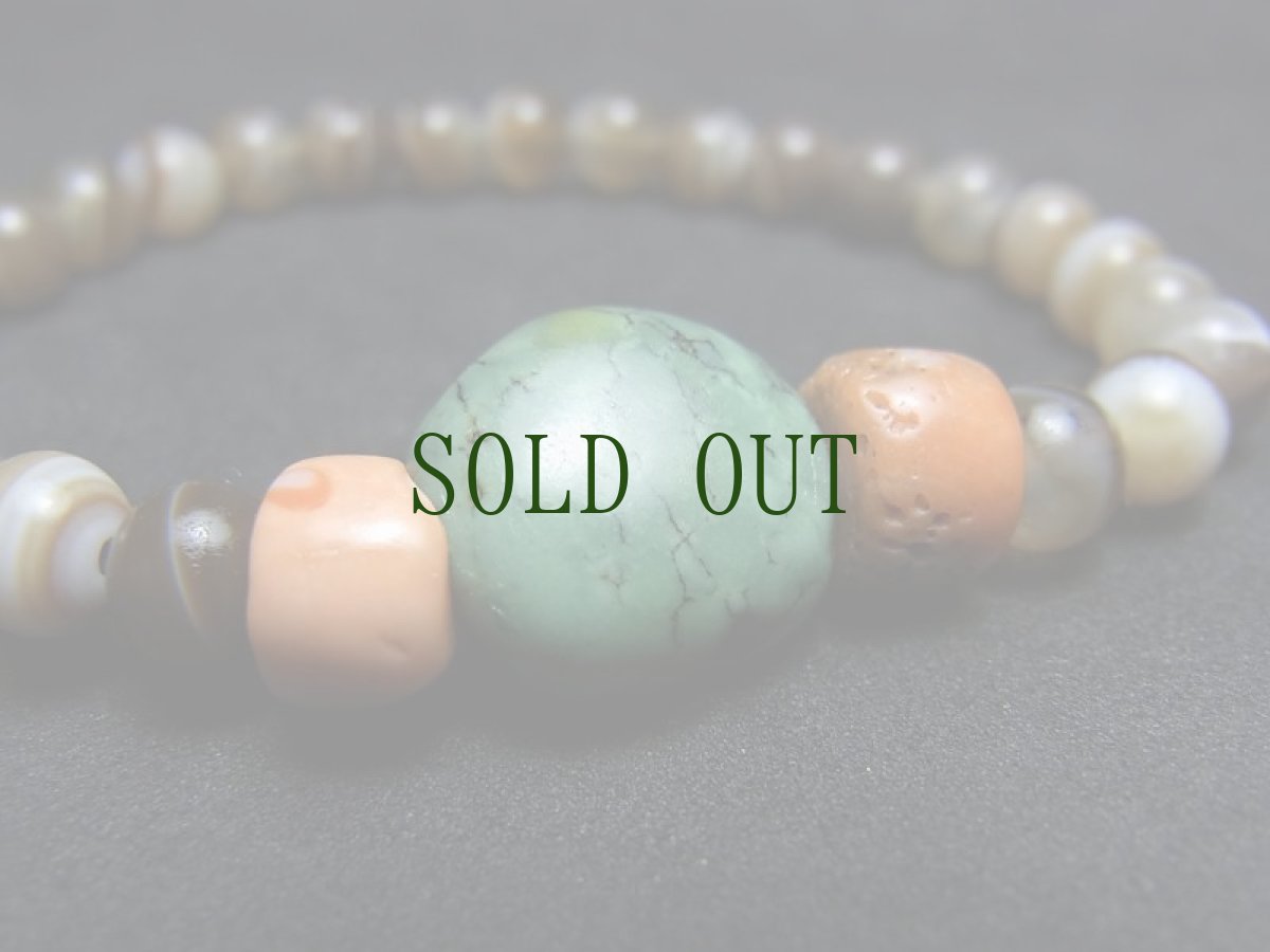 画像3: TIbetan old turquoise and coral　チベタン天然ターコイズ(yu)とコーラル（山珊瑚）、縞瑪瑙のブレスレット　 (3)