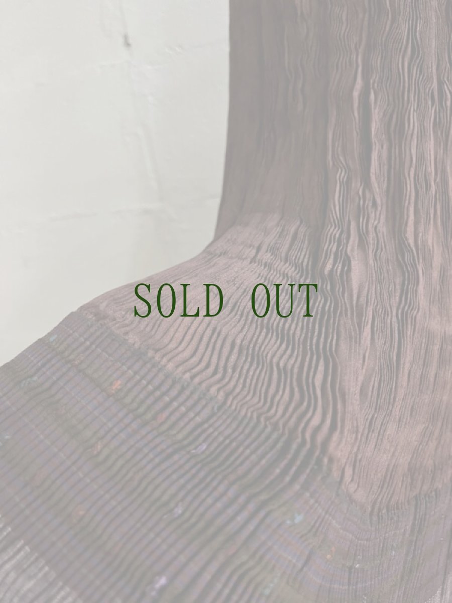 画像2: 貴州省黄平苗族(ミャオ族)　プリーツ巻きスカート（野蚕絹・草木染）ビンテージ【シルク】 (2)