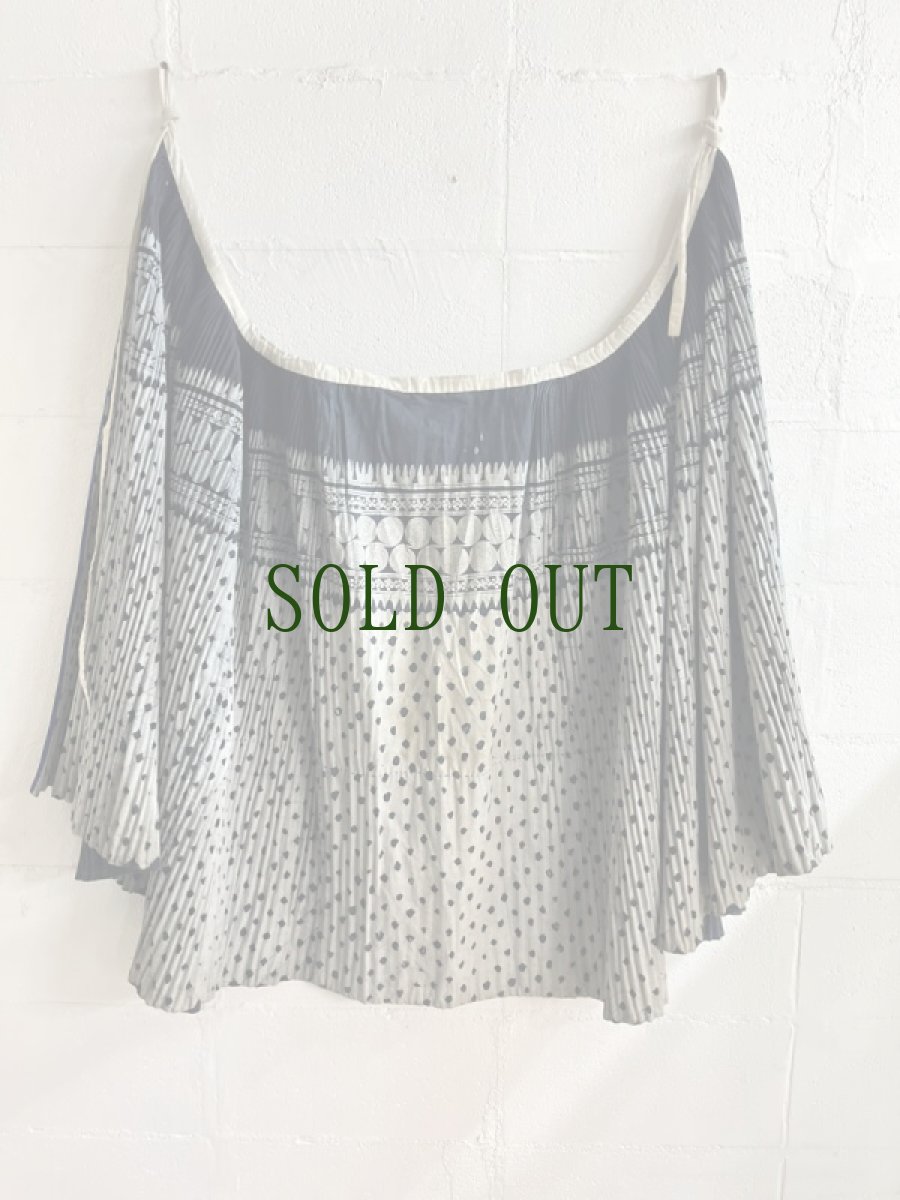 画像13: プイ族（ 布依族）ろうけつ・本藍染　ロング丈巻きスカート(リバーシブル可能)　ヴィンテージ　 (13)