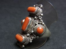 画像3: Tibetan  silver ring with  coral 　チベタン・コーラル（珊瑚）のシルバーリング（銀92・5）　 (3)