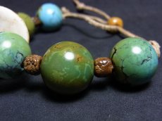 画像6: チベタン天然ターコイズ(yu)　とマニコロ・トゥン（シャンカ）のブレスレット　TIbetan old  turquoise　bracelet (6)
