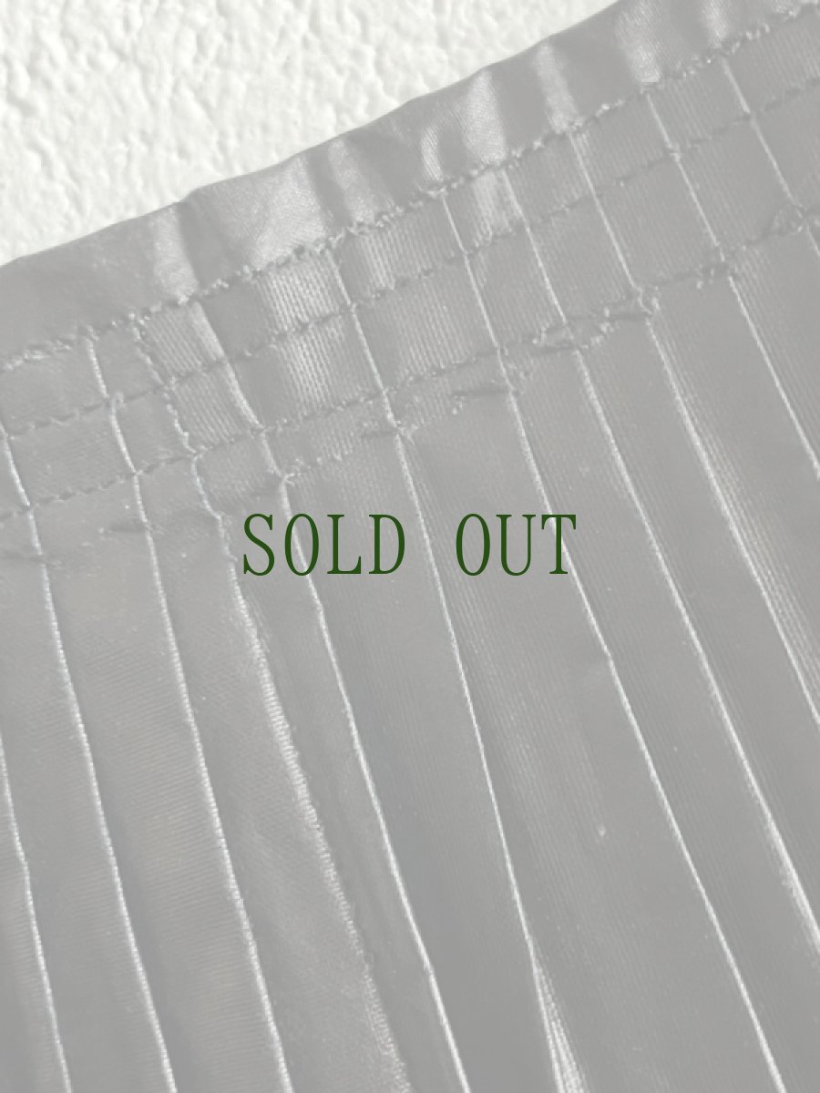 画像15: 榕江ミャオ族(苗族）藍染・亮布　プリーツ巻きオーバースカート　(ビンテージ） (15)