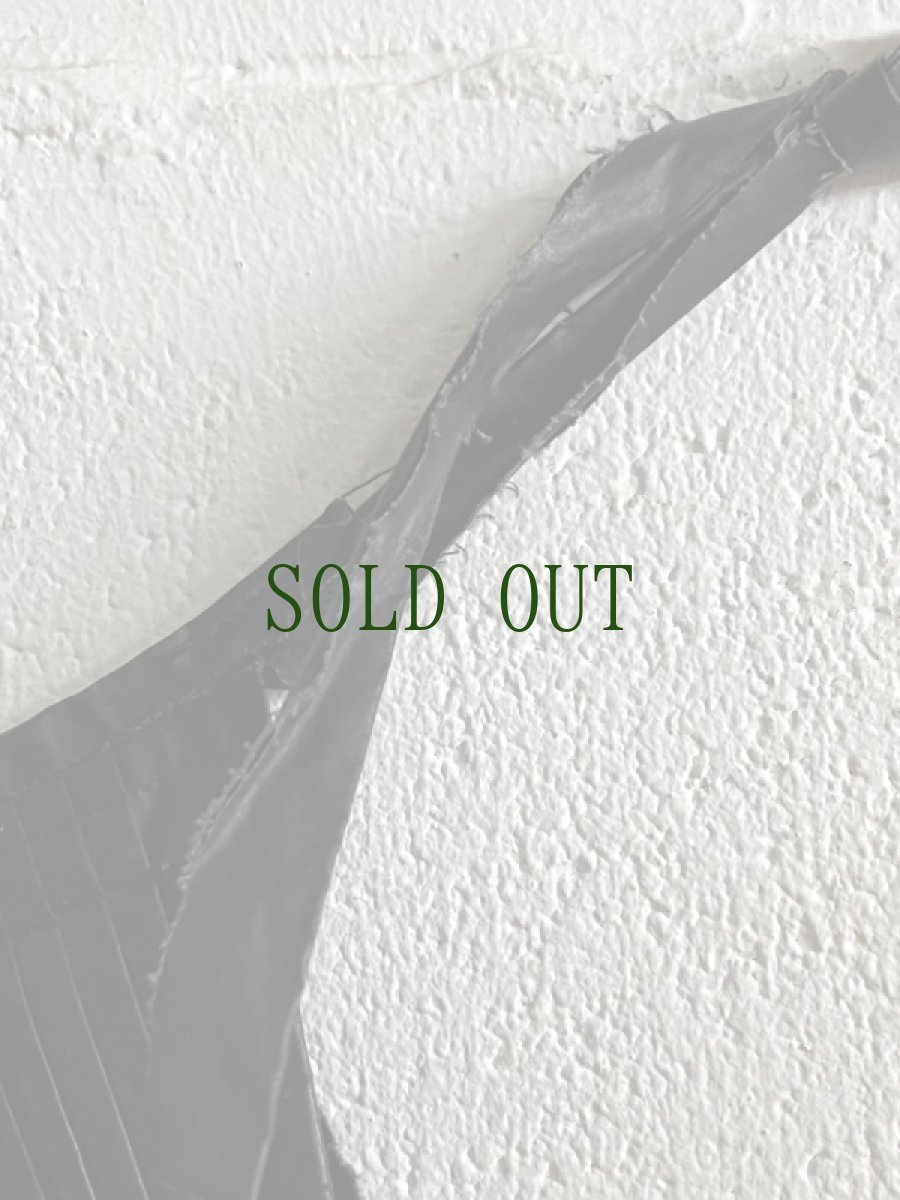 画像16: 榕江ミャオ族(苗族）藍染・亮布　プリーツ巻きオーバースカート　(ビンテージ） (16)