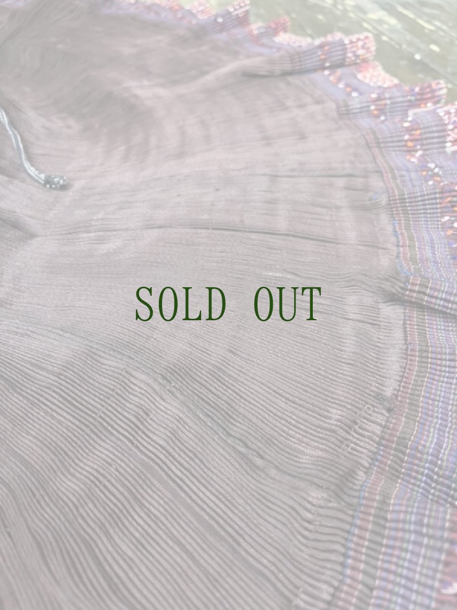 画像4: 貴州省黄平苗族(ミャオ族)　プリーツ巻きスカート（野蚕絹・草木染）ビンテージ【シルク】 (4)