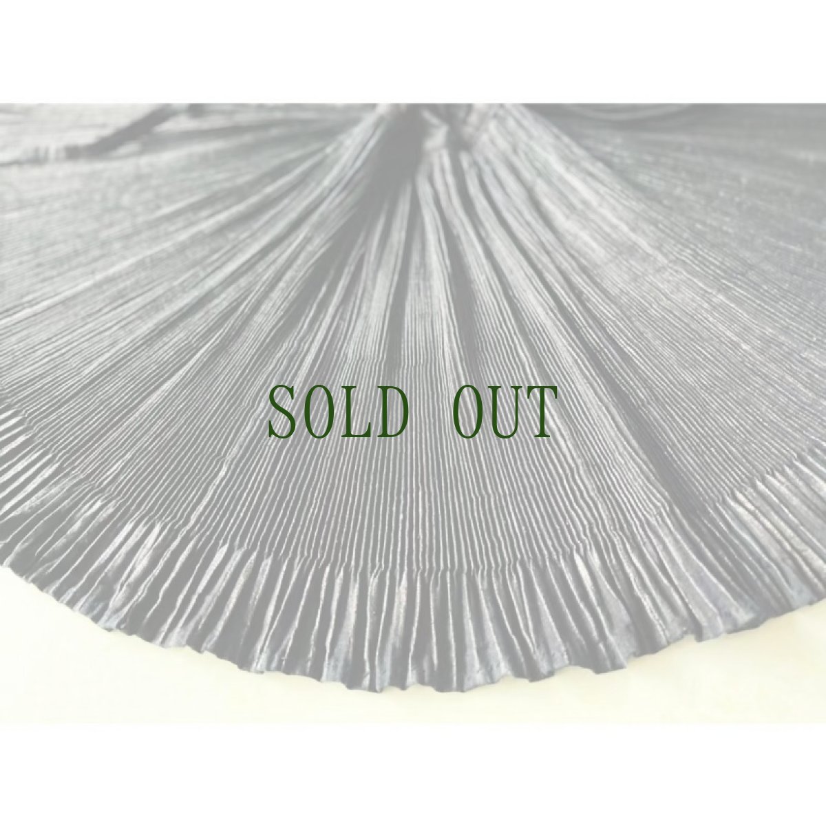 画像14: 剣河苗族(jian he ミャオ族）藍染・亮布　プリーツ巻きオーバースカート　(ビンテージ） (14)