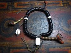 画像2: チベット・老椰子玉とシャンカの天玉、カウンターの御数珠　(Tibetan old palm beads  mala )　107玉 (2)