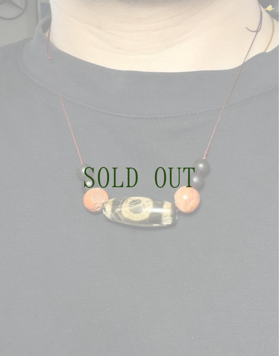 画像10: 古代ジービーズ（ancient dzi mig ni pa with red spot ）特殊二眼老天珠・火供・朱砂　 (10)