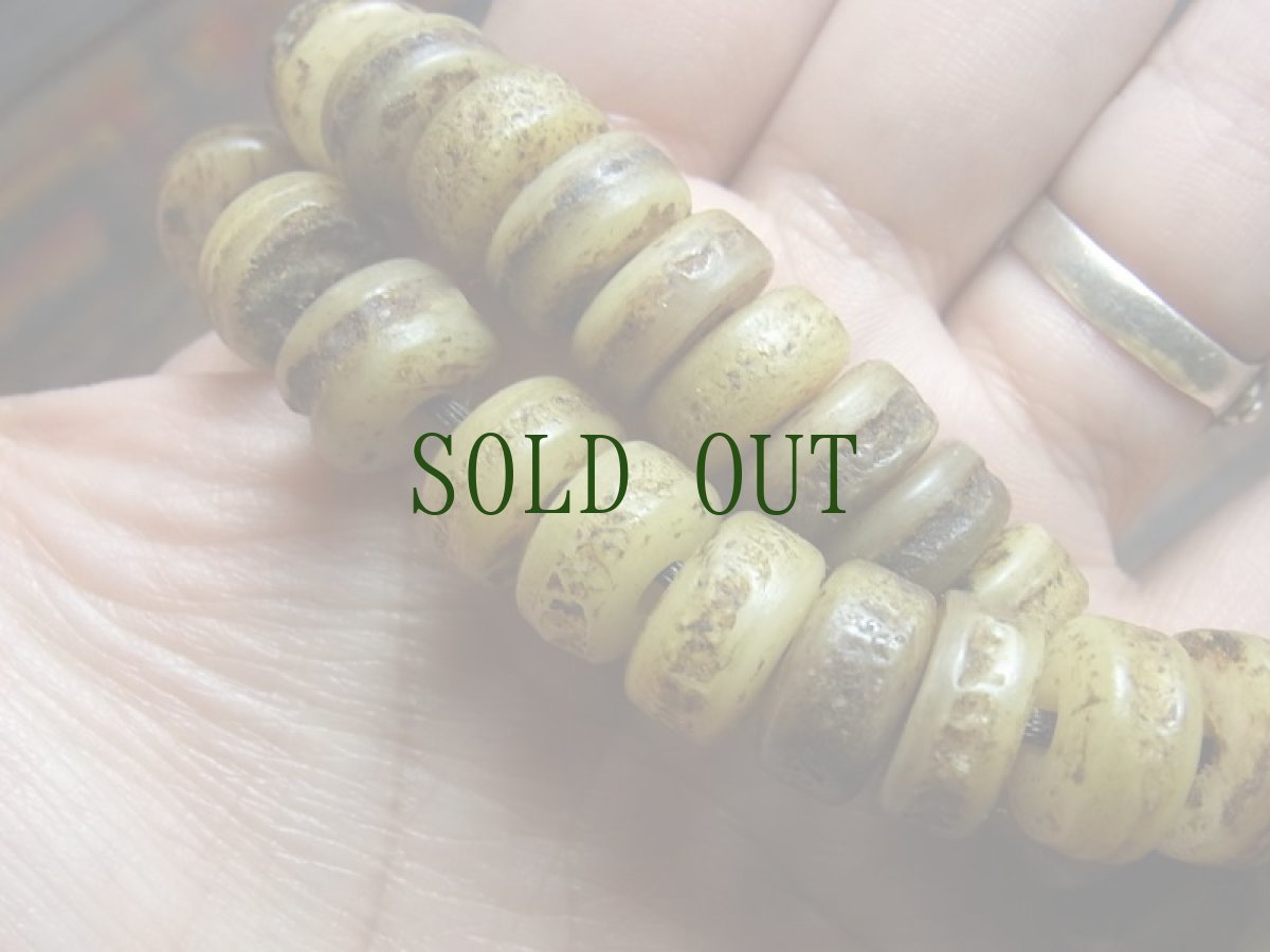 画像7: チベット・ヤク頭蓋骨の御数珠（Tibetan Yak bone of the skull Mala ） (7)