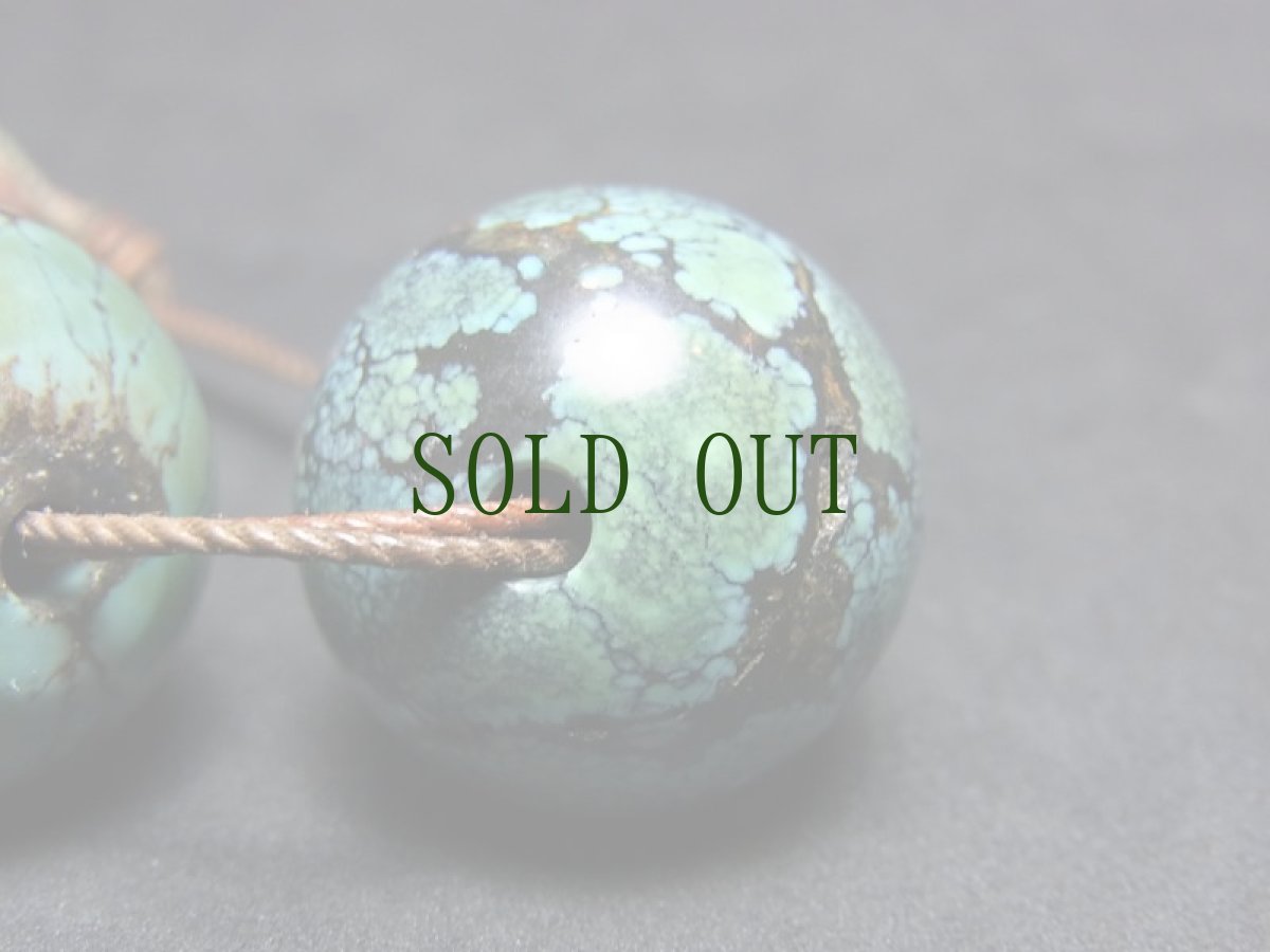 画像4: TIbetan old round  turquoise　チベタン天然ターコイズ(yu)　丸玉（大）一対（ペア） (4)