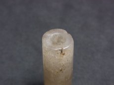 画像6: 水晶製管玉　（石英）　古墳時代　（Japanese ancient tubular bead ,Kofun period） (6)