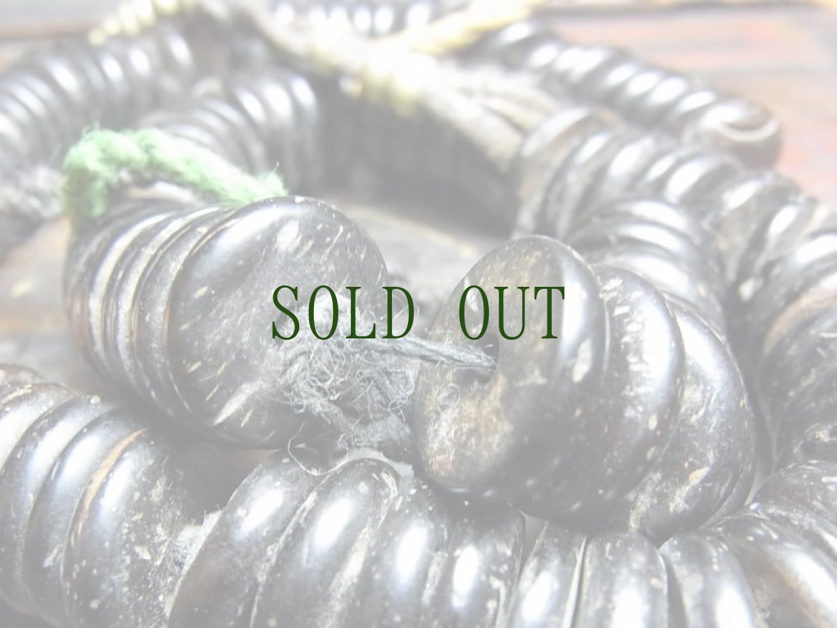 画像8: チベット・老椰子玉とペマラカの天玉、スンドゥ、カウンターの御数珠　(Tibetan old palm beads  mala )　100玉 (8)