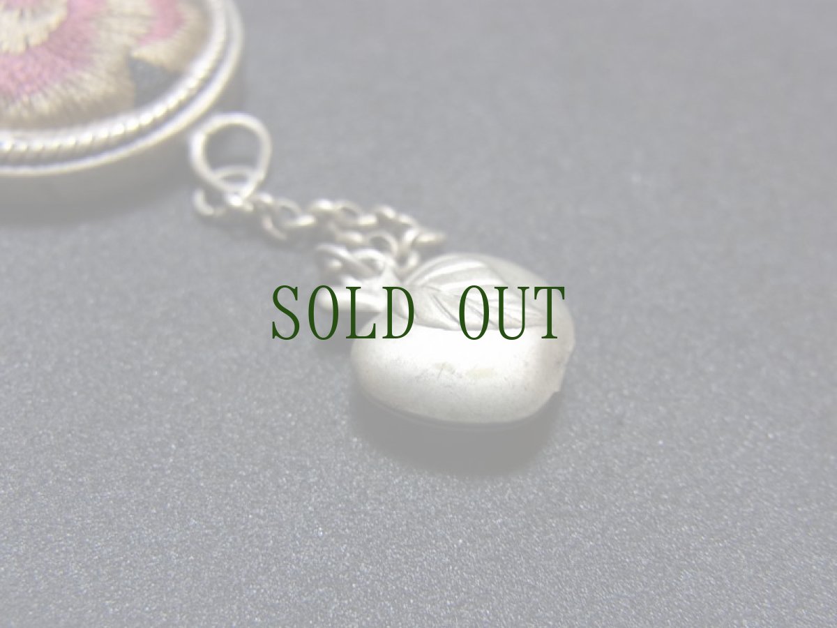 画像2: 貴州省苗族（ミャオ族）の髪留め（かんざし、发夹）（苗銀）古刺繍 (2)