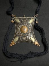 画像7: トゥアレグ族タリスマン (アミュレット)のネックレス　（Old Tuareg amulet neckless　）アンティーク (7)