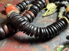 画像9: チベット・老紫檀とスンドゥ、カウンターの御数珠　( TIbetan old rose wood beads  mala )　アンティーク (9)