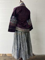 画像7: 雲南省文山　壮族(チワン)草木染（絹製）シルクジャケット　民族衣装（コレクション）　 (7)
