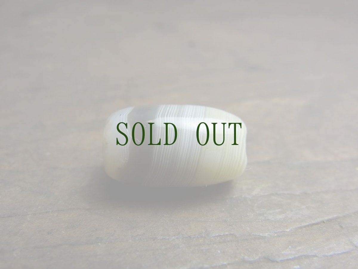 画像2: 古代ビーズ（チベット・ヒマラヤ）　スレマニ・バンデッドアゲート・瑪瑙 (2)