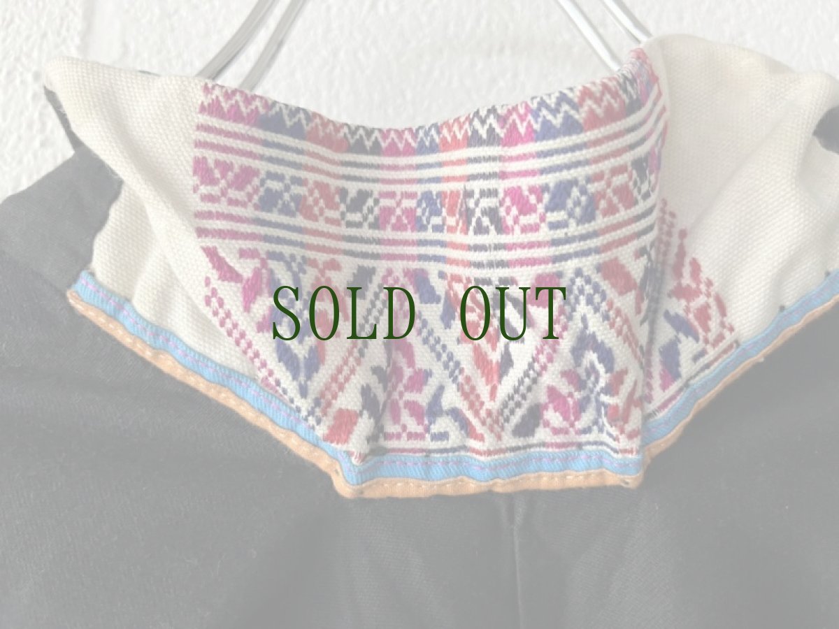 画像10: 貴定小花ミャオ族　(苗族)　木綿・藍染刺繍　衣裳（ビンテージ）　 (10)