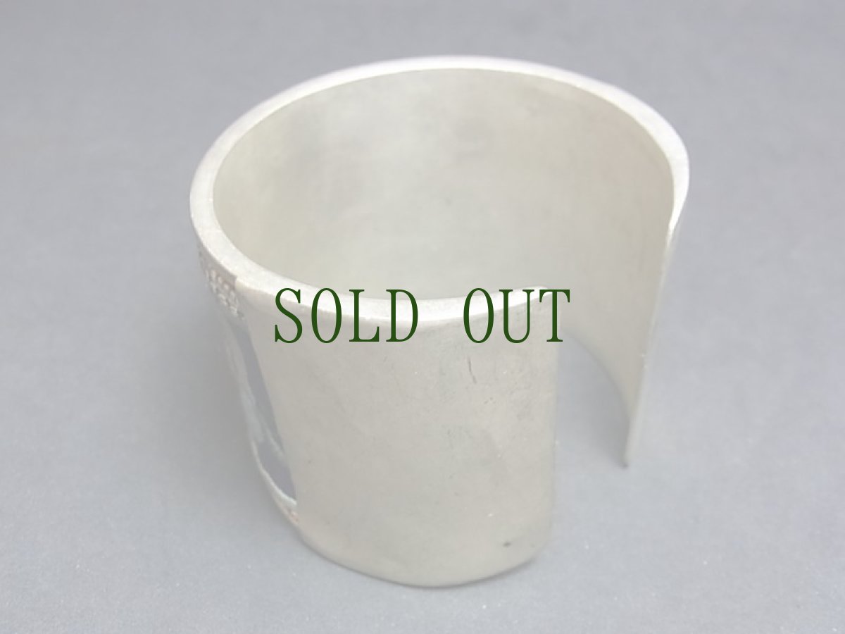 画像6: 貴州省ミャオ族の刺繍古裂バングル(苗銀)　Old embroidery Miao silver bangle (6)