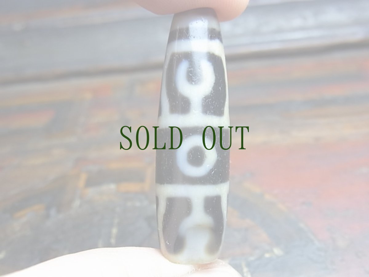 画像10: ジービーズ( dzi mig ni pa with large dorje ）　大金剛杵二眼天珠 (10)