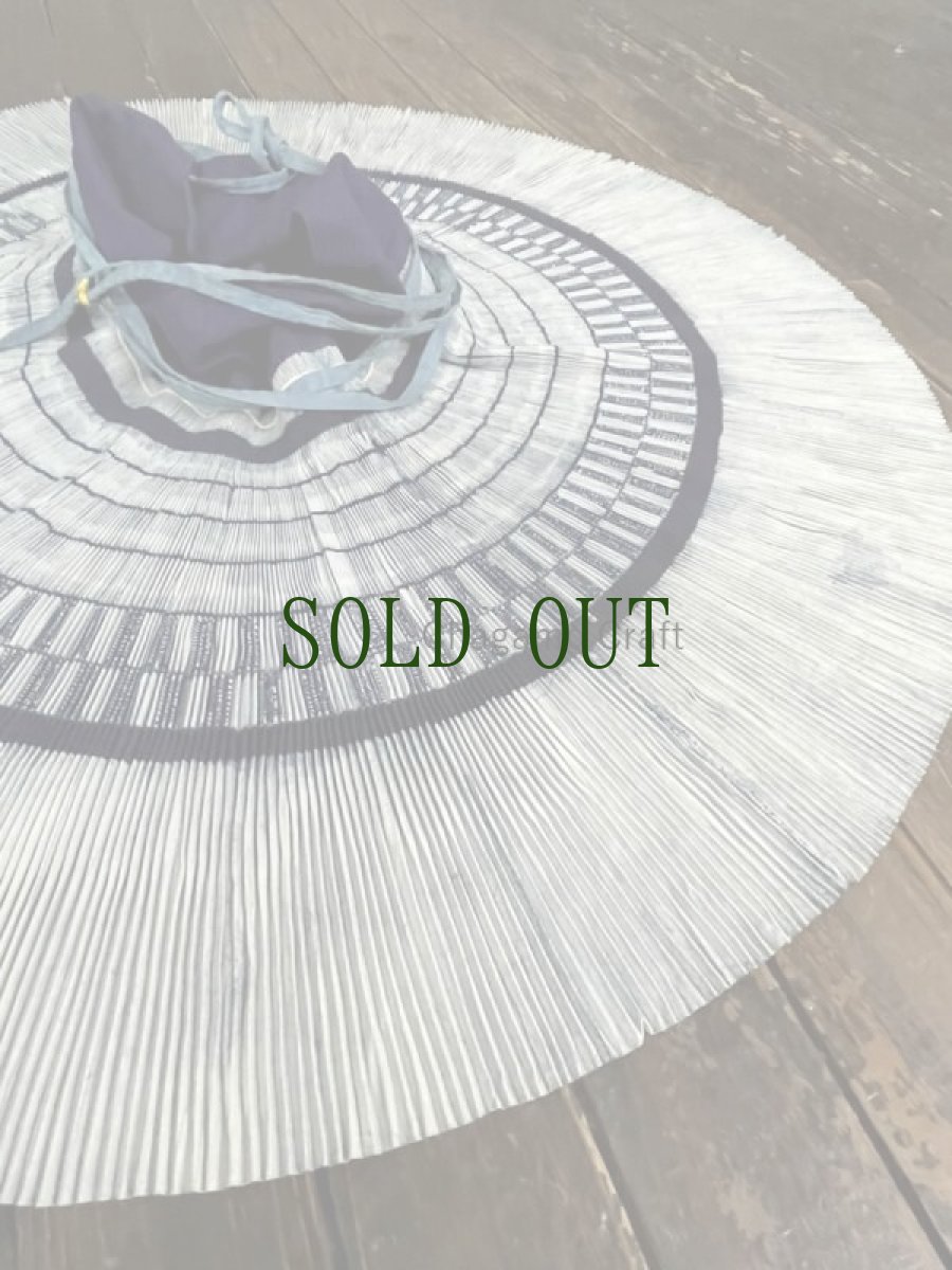 画像4: 貴定小花ミャオ族　(苗族)　木綿・藍染プリーツ巻きスカート　（ビンテージ） (4)