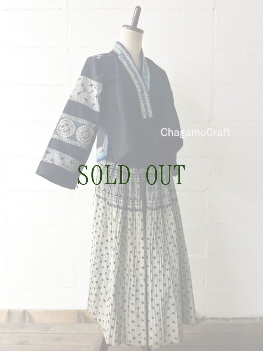 画像5: 貴州省布依族（プイ族）　刺繍・ろうけつ・藍染め　木綿ジャケット（ビンテージ） (5)