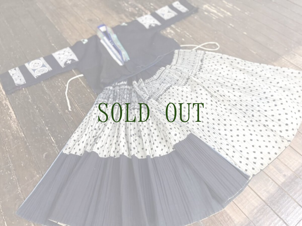 画像13: 貴州省布依族（プイ族）　刺繍・ろうけつ・藍染め　木綿ジャケット（ビンテージ） (13)