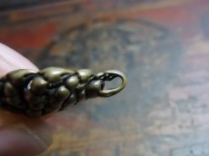 画像5: チベット・蠍の真鍮製トクチャ（護符）銅製 (5)