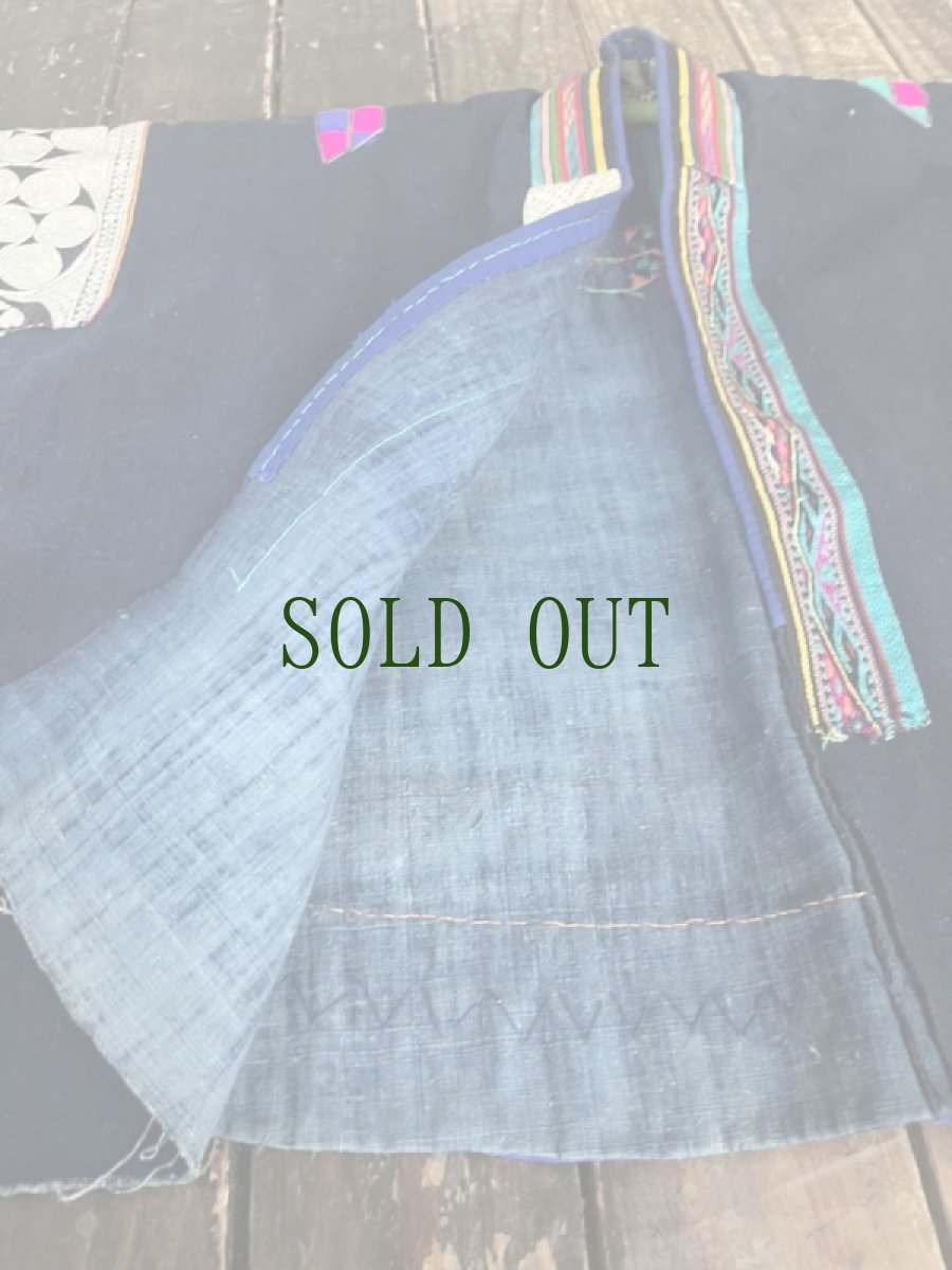 画像13: 貴州省布依族（プイ族）　刺繍・ろうけつ・藍染め　木綿ジャケット（ビンテージ） (13)