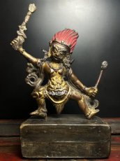 画像2: チベット密教・一面二臂　護法尊（古派のマハーカーラ）（金銅製チベット仏像・アンティーク） (2)