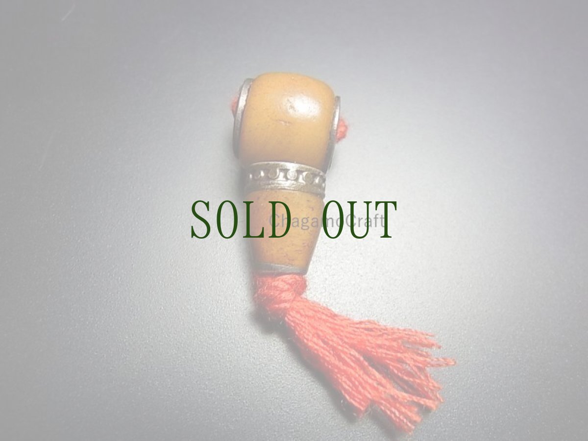 画像2: グル玉　(御数珠・親玉)　チベタンＭＡＬＡパーツ　ヤク骨製　 (2)