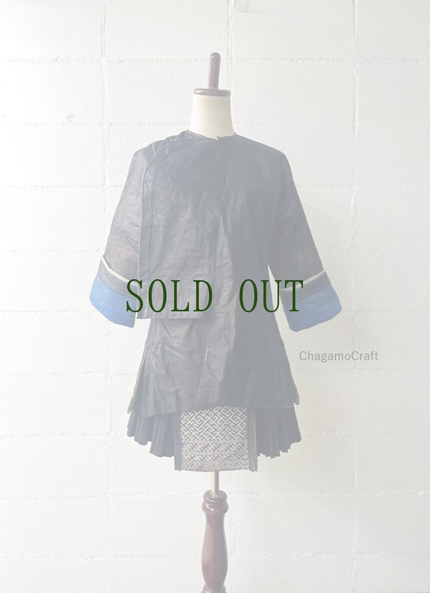 画像4: 貴州省侗族( Dong tribe /トン族)　藍染・亮布 木綿製　上衣（ビンテージ） (4)