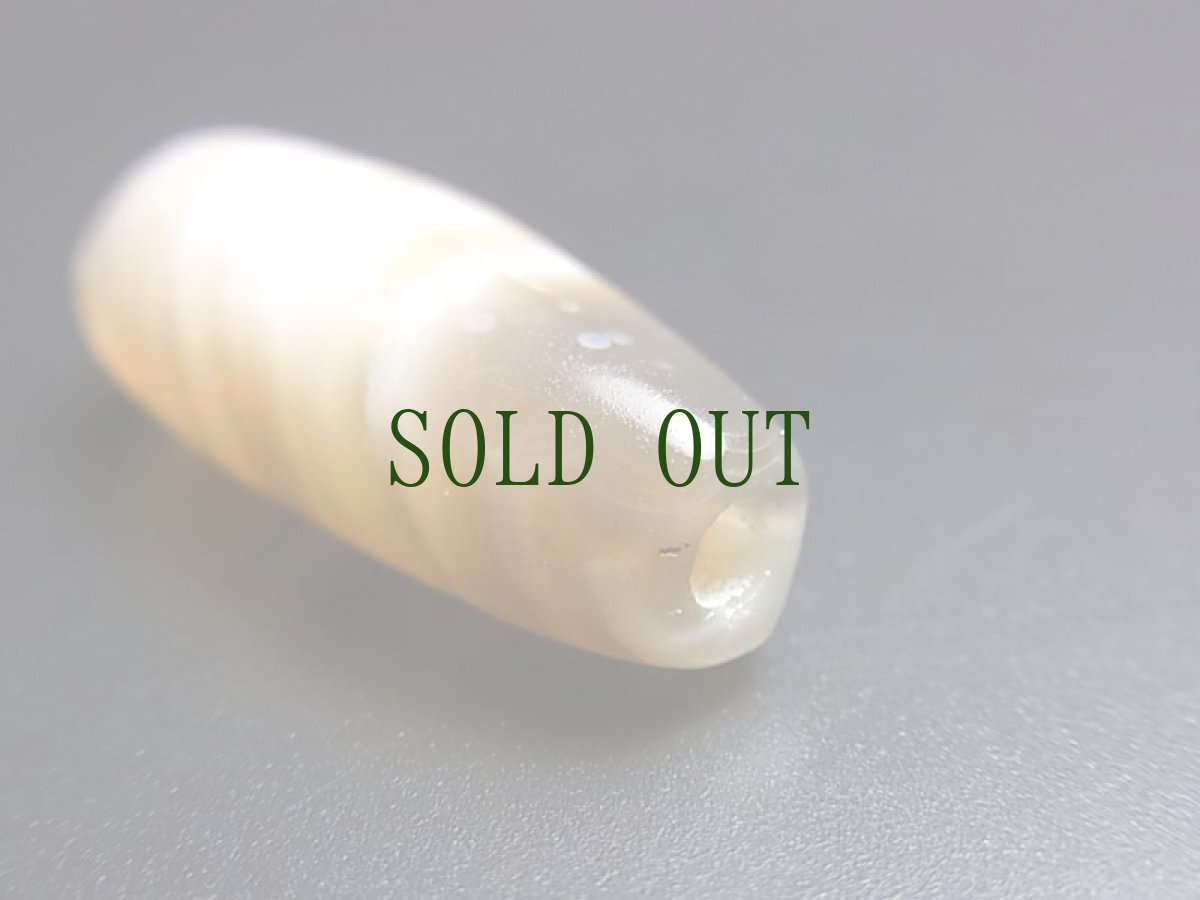 画像6: 古代ビーズ（チベット・ヒマラヤ圏）紀元前、バンデッドアゲート・瑪瑙・ブラッドスポット（紅朱砂） (6)