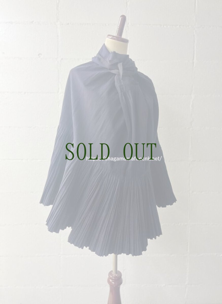 画像2: 貴州省`黔東・苗族(ミャオ族)　木綿・藍染プリーツスカート　（ビンテージ） (2)