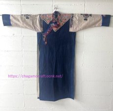 画像2: 彝族・雲南省紅河イ族（Hong he YI  ）刺繍・藍染木綿マオカラードレス（希少アンティーク） (2)