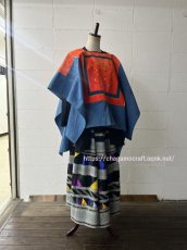 画像9: 彝族・雲南省瀘西イ族（Lu xi YI  ）刺繍・藍染木綿　貫頭衣（刺繍アンティーク） (9)