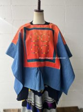 画像6: 彝族・雲南省瀘西イ族（Lu xi YI  ）刺繍・藍染木綿　貫頭衣（刺繍アンティーク） (6)