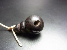 画像2: 沈香木 お数珠用親玉とボサ玉　（約12 mm） (2)