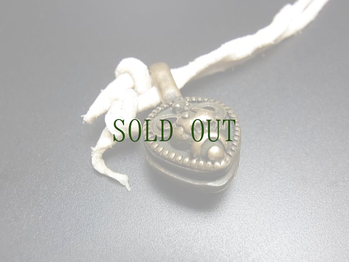 画像7: レムリアンシードのポイントクリスタル（水晶・虹入り）とチベットのエンドレスノット、ヤク革紐、マーカーの首飾り (7)