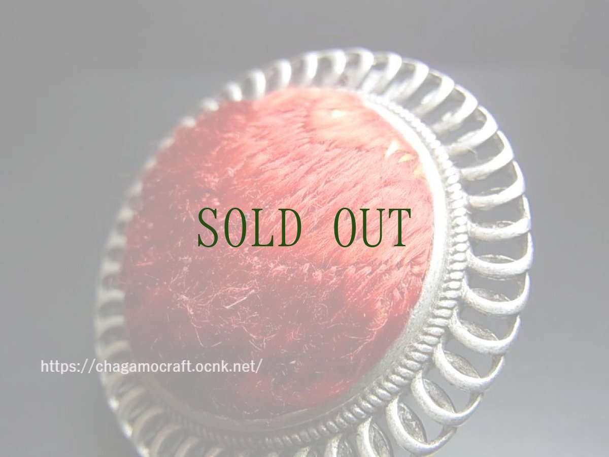 画像3: 貴州ミャオ族の刺繍古裂リング・Lサイズ　（苗銀製） (3)