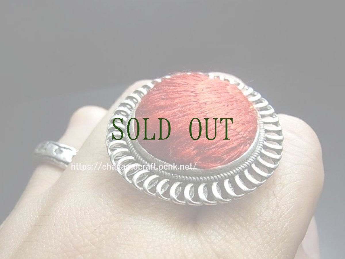 画像5: 貴州ミャオ族の刺繍古裂リング・Lサイズ　（苗銀製） (5)