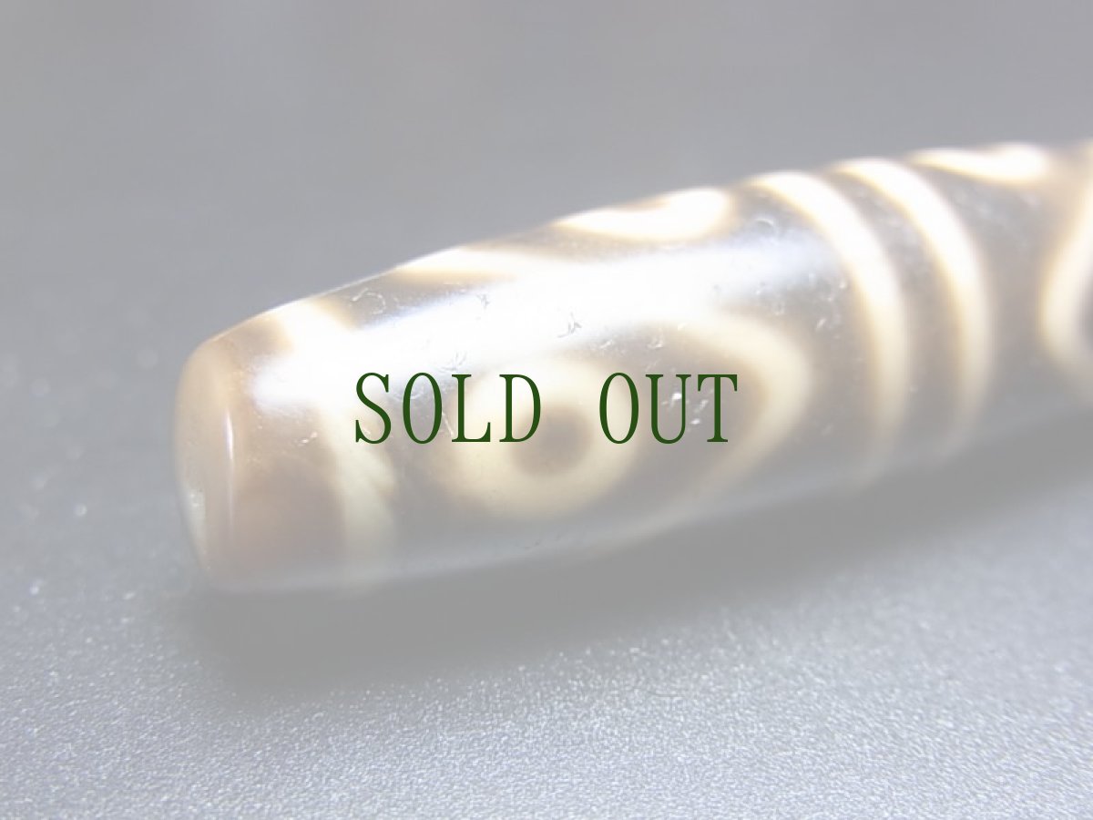 画像4: ジービーズ(8アイジー　dzi mig ge pa)　金の双魚・八眼 天珠 (4)